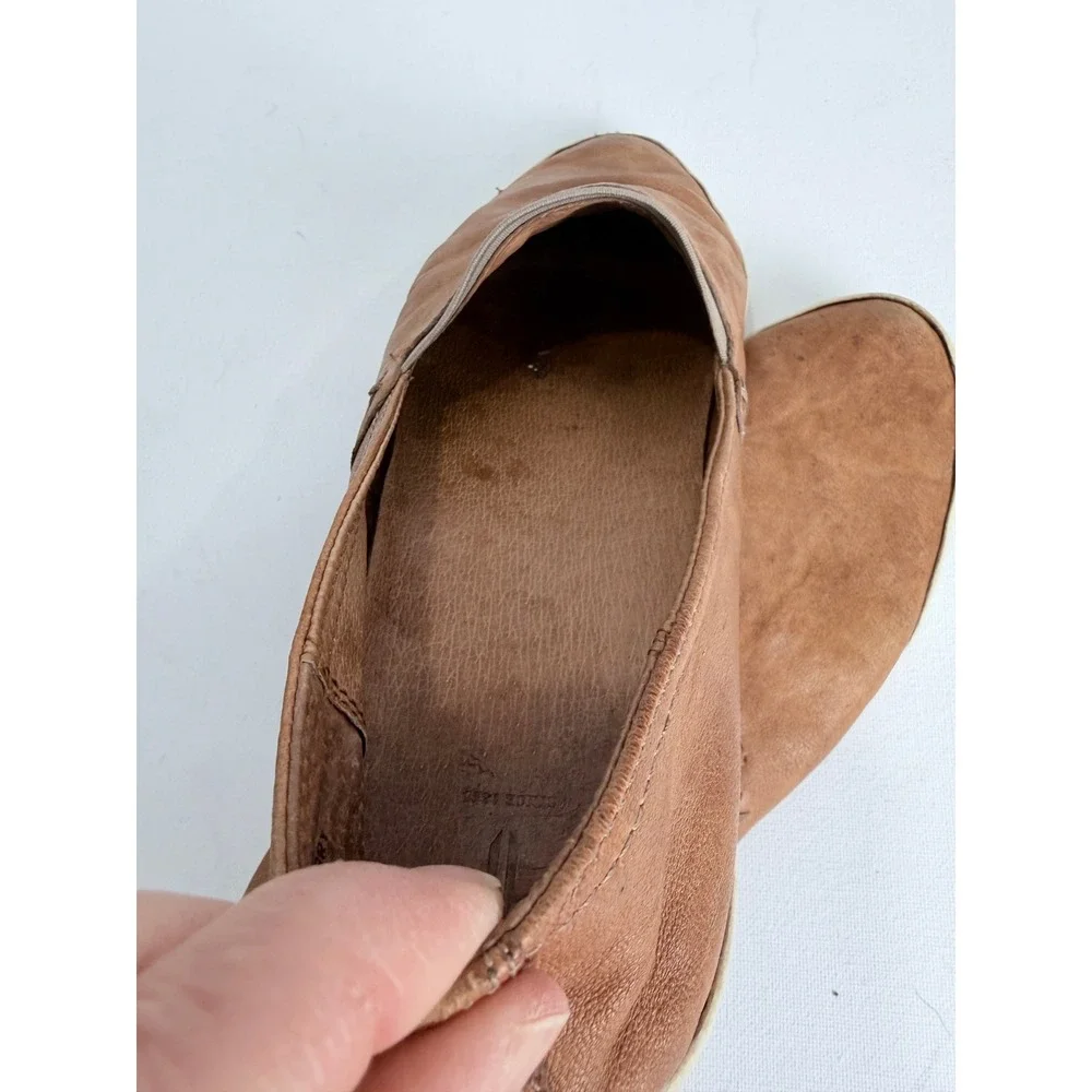Frye Brown Nubuck Slip-On Flats Minimal Euro Comfort Travel 8M‎